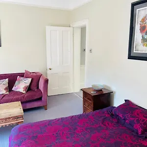 Beautiful Private 2 Bedroom In Mansion With Free Parking Hébergement de vacances